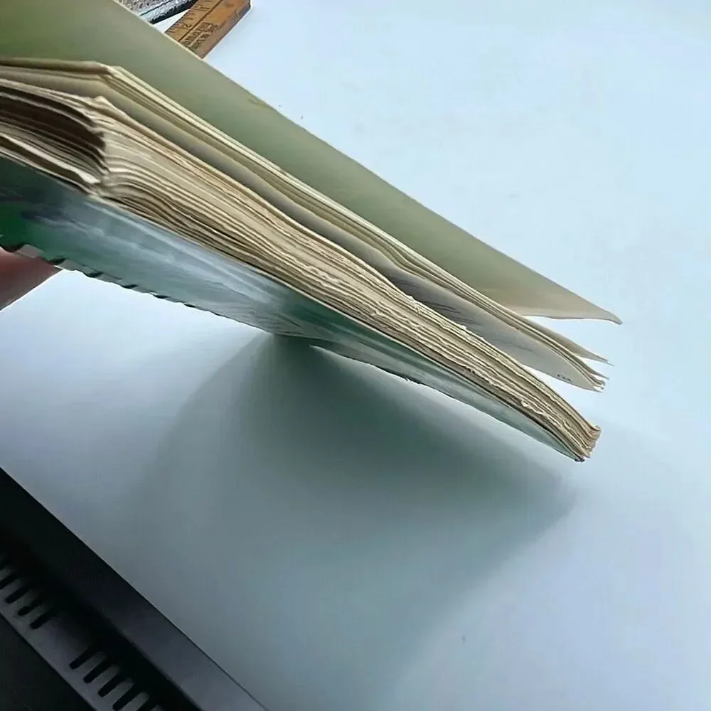Mary Ellen’s Best of Helpful Hints” book spiral bound.